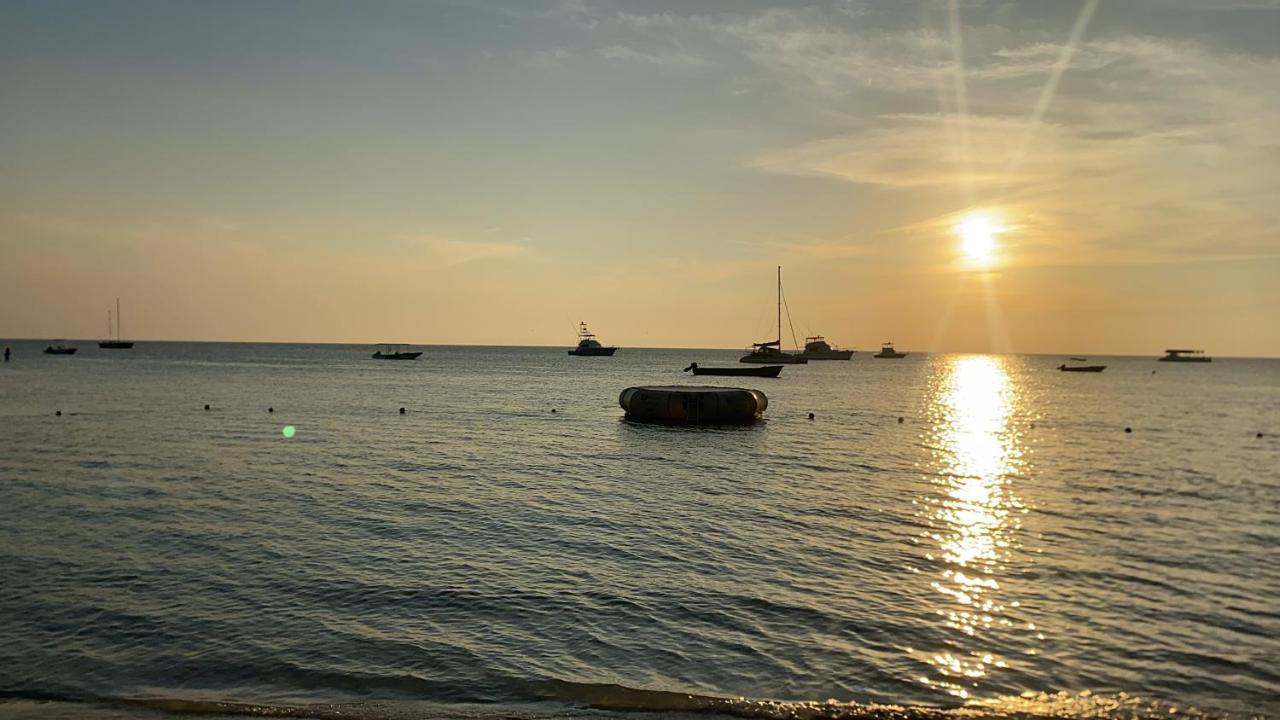 The Boardwalk Village Negril Exterior photo